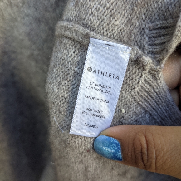 Athleta Wool Cashmere Crewneck Sweater Taupe Brown Size Small - Picture 3 of 6